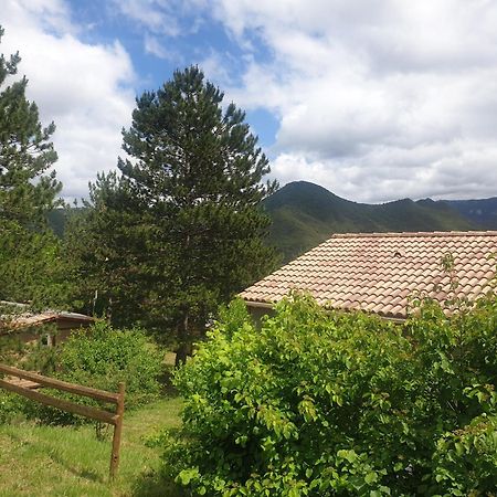 Camping Municipal La Sapinette Quillan Exteriér fotografie