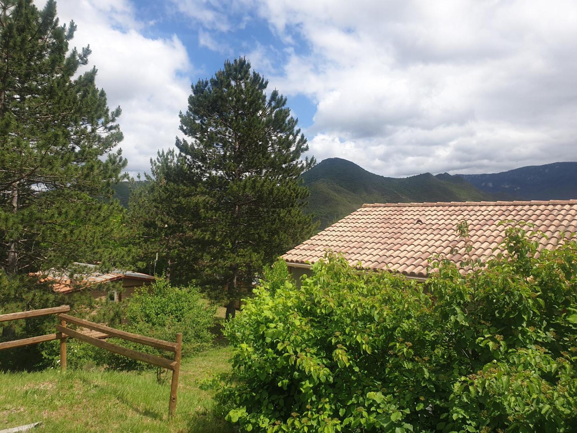 Camping Municipal La Sapinette Quillan Exteriér fotografie